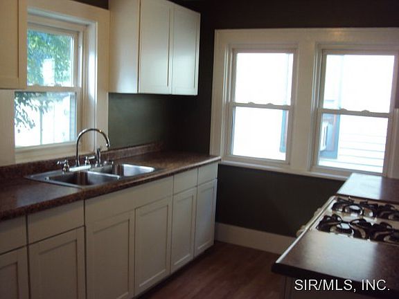 2nd image of 2615 Washington Ave