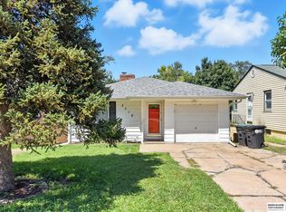 3718 N 54th St, Omaha, NE 68104