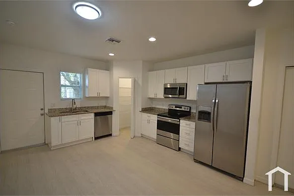 3303 Armstrong Ct — Photo 25