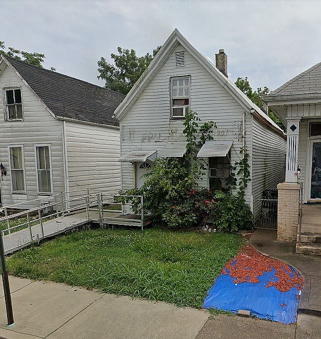 2nd image of 2510 W Virginia St