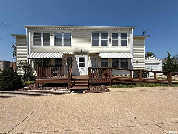5th image of 168 W Elm St APT 4