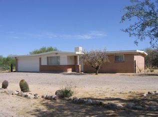 8940 N Hickory Dr, Tucson, AZ 85704