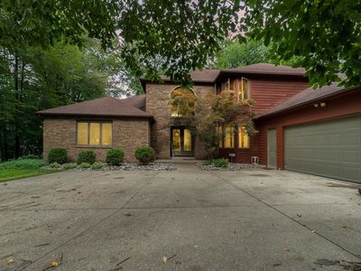 1916 Springwood Dr, Midland, MI, 48640