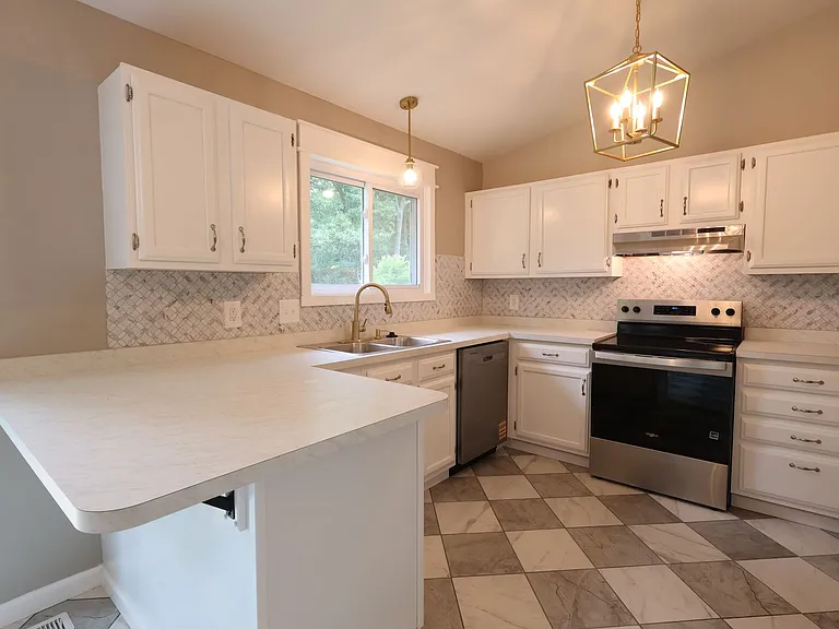 622 Rustic Valley Dr — Photo 1