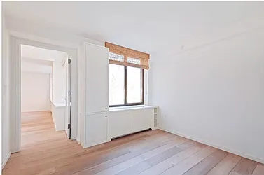 Rented by R New York