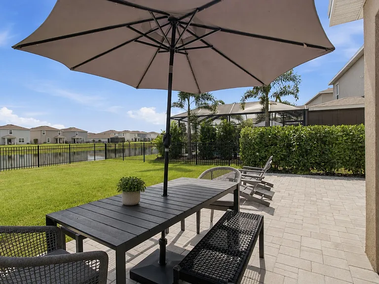 3262 Hilltop Cir — Photo 19