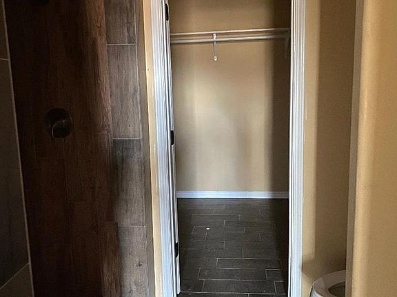 5th image of 1126 Carolina St