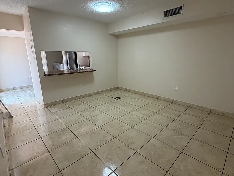 9902 NW 80th Way — Photo 7