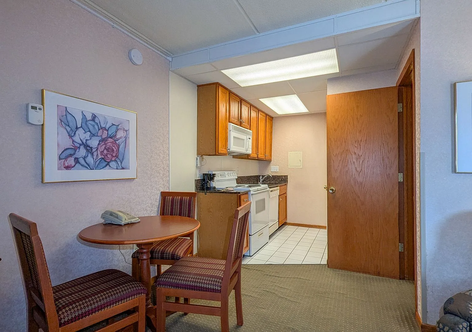 Stoneridge Apartments — Photo 4