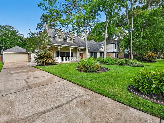 2nd image of 17703 Oaksham Ln