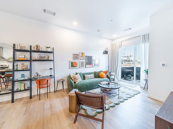 Resize-Unit_01_Model-003