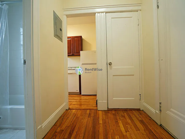 1844 Commonwealth ave — Photo 11
