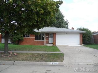 25116 Rubin Rd, Warren, MI 48089