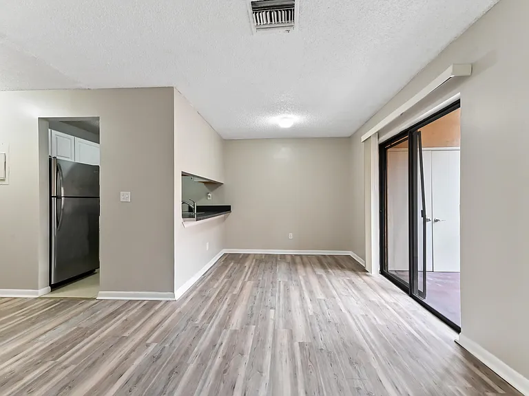 6041 10th Ave N #228 — Photo 3
