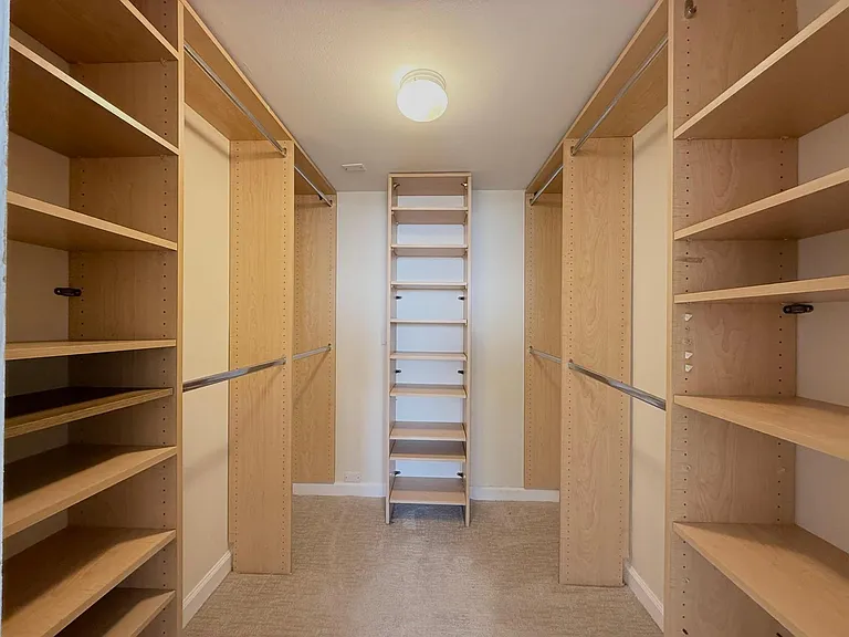 5600 N Flagler Dr #2209 — Photo 16