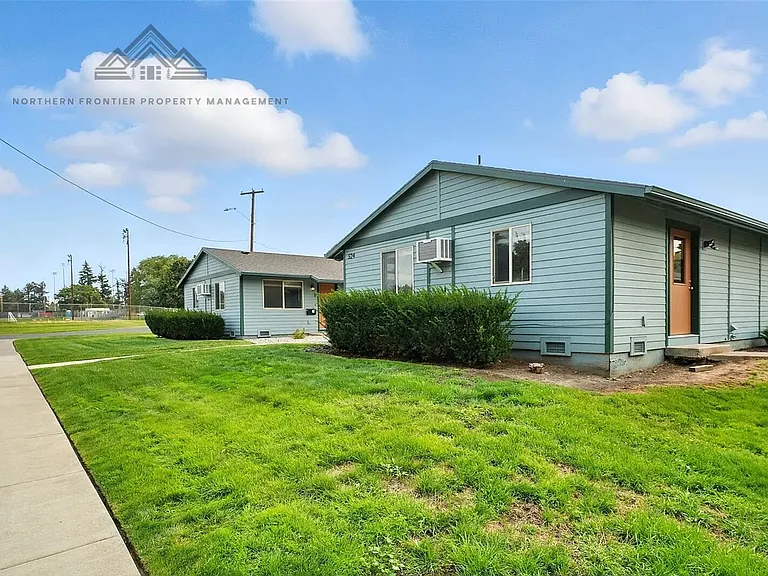 524 E Pine St — Photo 3