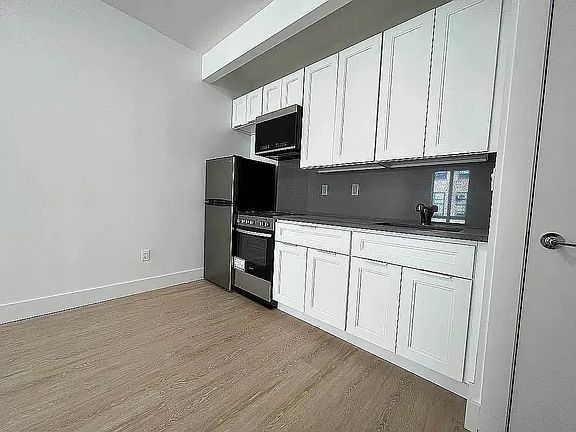 2nd image of 2524 Albemarle Rd #3C