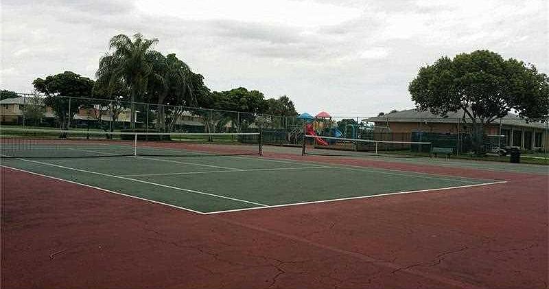 1st image of 312 NW 106th Ter