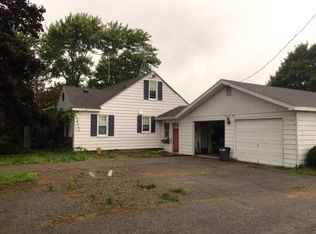 4560 Elmwood Rd, Akron, MI 48701