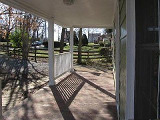 2nd image of 211 Sunset Dr