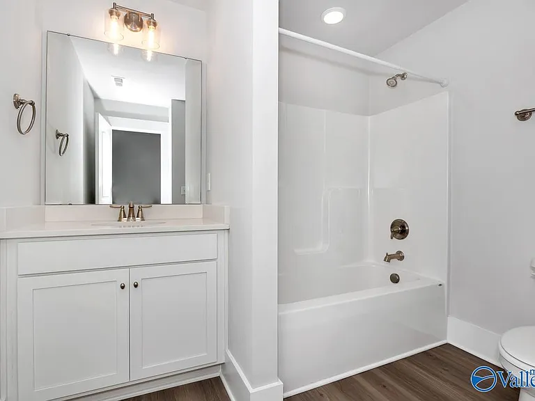100 River Springs Ct — Photo 28