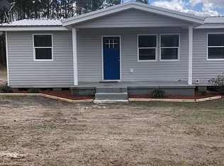 26092 Minor Ln, Hilliard, FL 32046