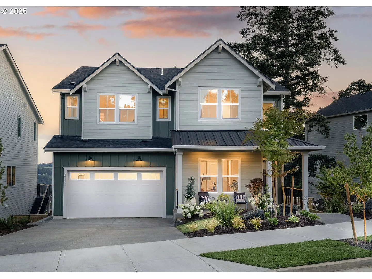 2201 Satter St photo 1