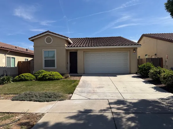 1442 Dynes St, Merced, CA 95348