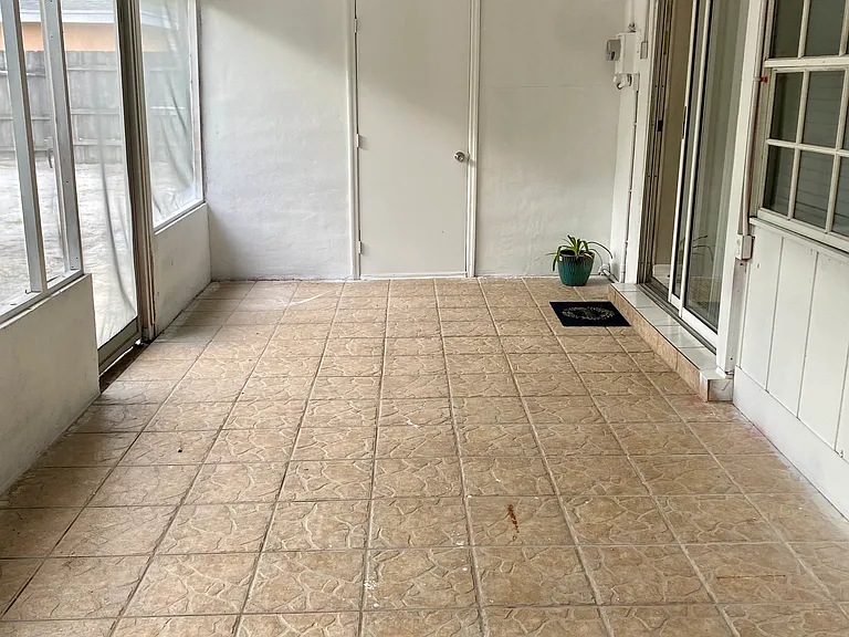 635 Casper Ave — Photo 14