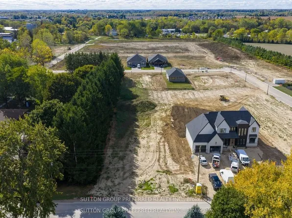 21849 Fairview Rd, Thames Centre, ON N0M 2P0