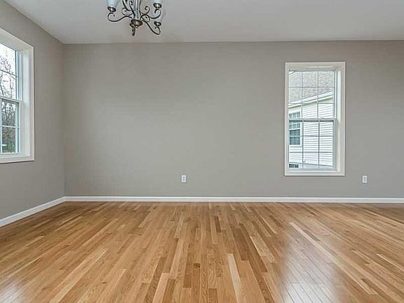 3rd image of 170 Providence Pike Unit 82