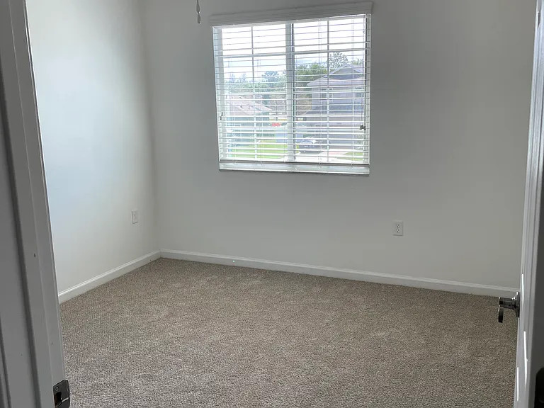 19419 Red Sky Ct — Photo 23
