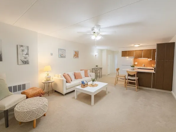 200 Swanton St APT T28, Winchester, MA 01890