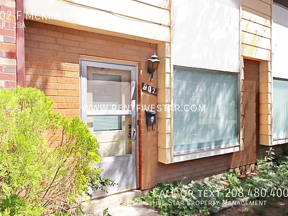 902F McKinley Ave
