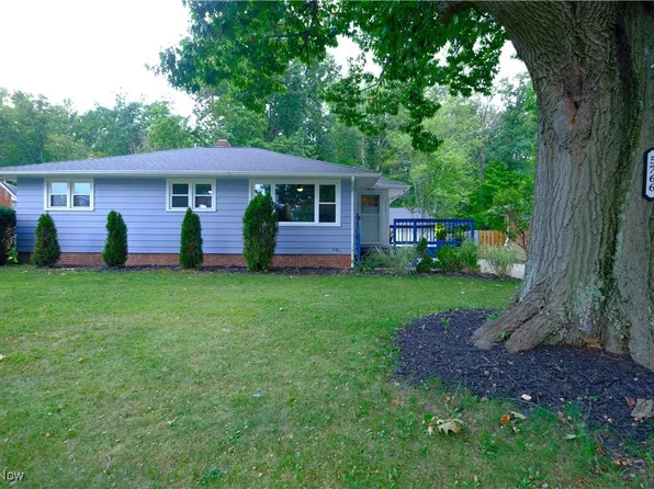 5766 W 229th St, Fairview Park, OH 44126