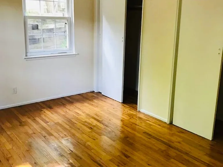 12 Valentine Ave #4 — Photo 4