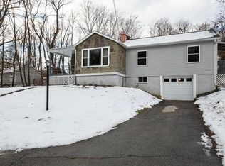 651 Traver Rd, Pleasant Valley, NY 12569