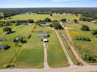 1300 Tiffany St, Azle, TX 76020