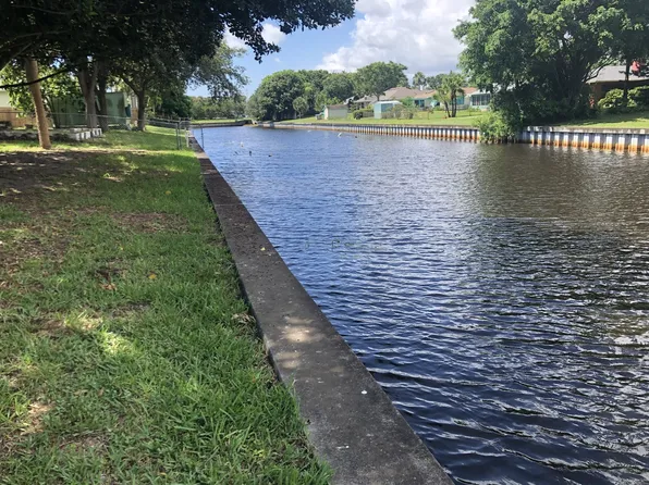 531 Wimbrow Dr, Sebastian, FL 32958