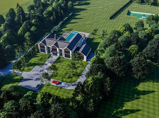 8 Sayres Path, Wainscott, NY 11975