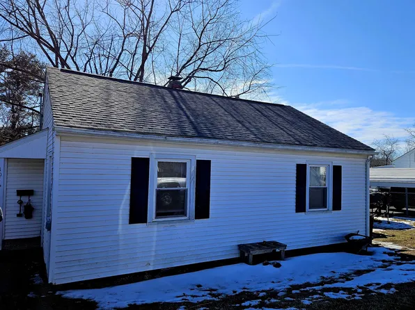 1016 Carson St, Radford, VA 24141