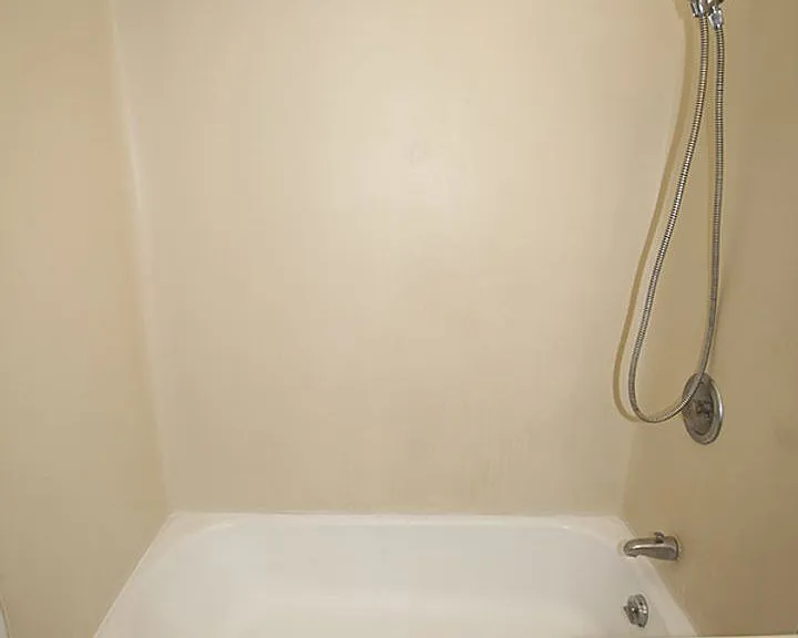 5112 Ravenna Apartments - Ravenna — Photo 11