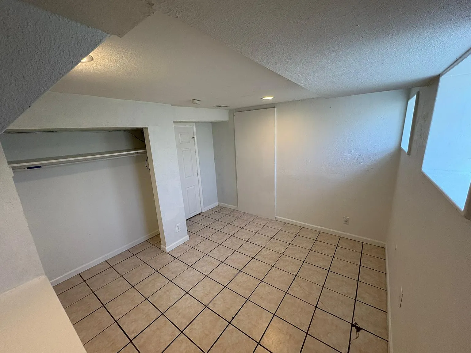 1 bed, 130 sqft, $599 — Photo 4