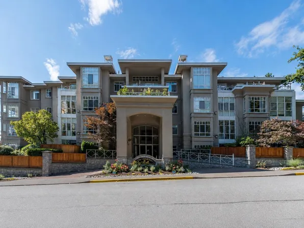 630 Roche Point Dr #315, North Vancouver, BC V7H 3A1