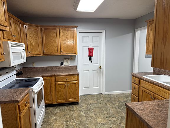 5th image of 11 Chestnut Ridge Rd