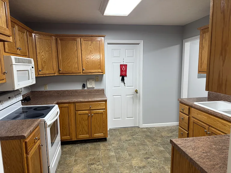 11 Chestnut Ridge Rd — Photo 5