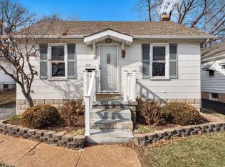 819 Reed Ave, Saint Louis, MO 63125
