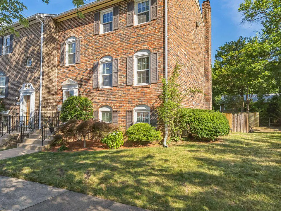 4600 Linmar Ct