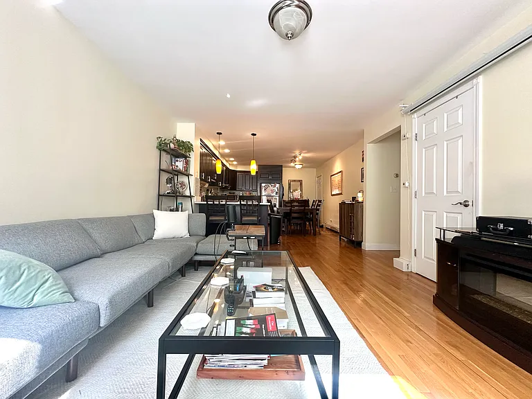 119 Willow St #1 — Photo 2