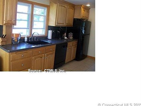5th image of 84 Grant St